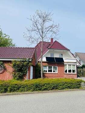 Foto - Haus zum Kaufen in Schwarzenbek 699.500,00 € 180 m²