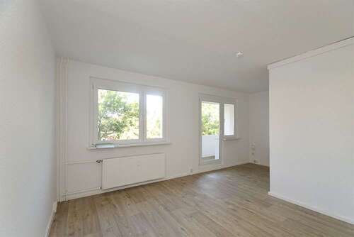 Foto - Wohnung zum Mieten in Halle (Saale) 235,88 € 31.45 m²
