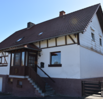 Haus zum Kaufen in Edertal-Bringhausen 199.000,00 € 118 m²