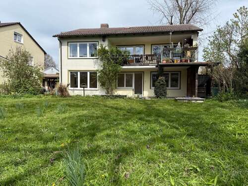 Foto - Haus zum Kaufen in Stephanskirchen 1.150.000,00 € 200 m²