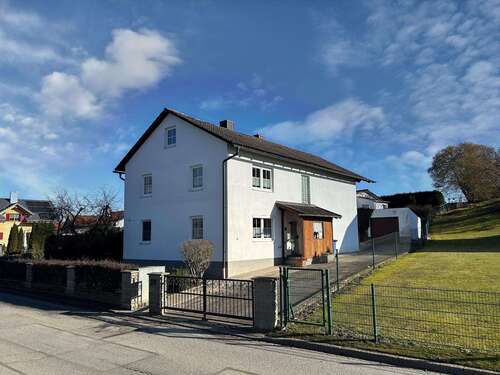 Foto - Haus zum Kaufen in Irlbach 320.000,00 € 153 m²