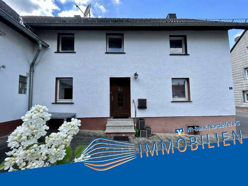 Foto - Haus zum Kaufen in Blankenheim - Uedelhoven 175.000,00 € 140 m²