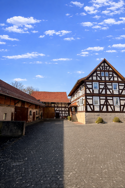 Foto - Haus zum Kaufen in Friedewald 115.000,00 € 140 m²
