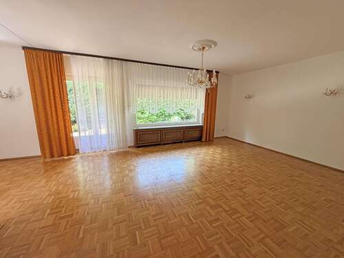 Foto - Haus zum Kaufen in Wiesbaden- Heßloch 520.000,00 € 120 m²