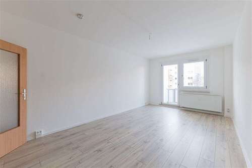 Foto - Wohnung zum Mieten in Chemnitz 240,00 € 40.01 m²