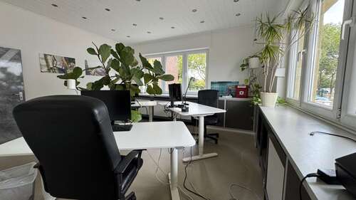 Foto - Büro in Köln 700,00 € 38 m² - 700,00 EUR Kaltmiete, ca.  38,00 m²