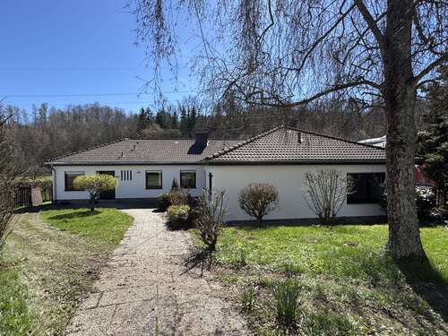 Foto - Haus zum Mieten in Kreuztal 1.600,00 € 251.58 m²