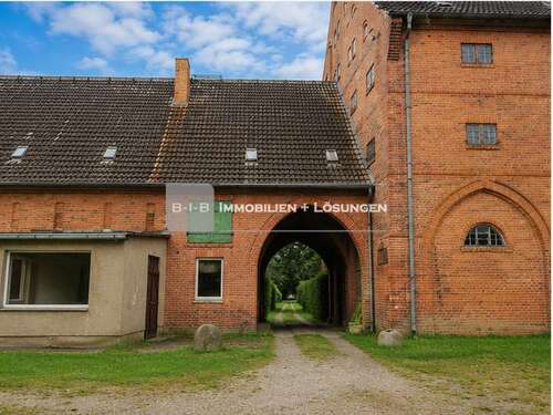 Foto - Haus zum Kaufen in Prenzlau 595.000,00 € 3580.56 m²