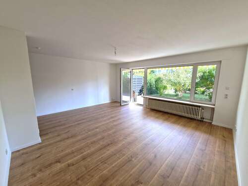 Foto - Haus zum Mieten in Steinbach 2.600,00 € 170 m²