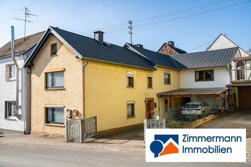 Foto - Haus zum Kaufen in Singhofen 149.000,00 € 175 m²