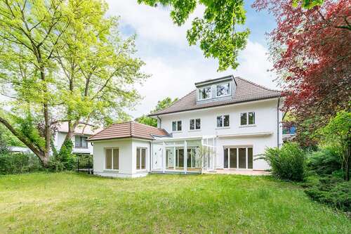 Foto - Haus zum Kaufen in Berlin - Schlachtensee 2.400.000,00 € 265.25 m²