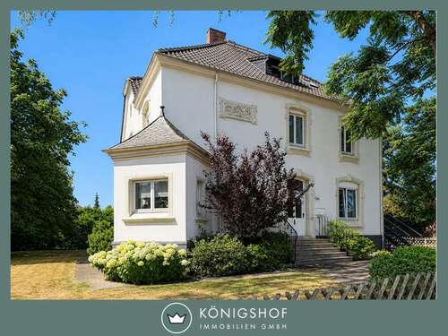 Foto - Haus zum Kaufen in Krefeld Traar 850.000,00 € 249 m²