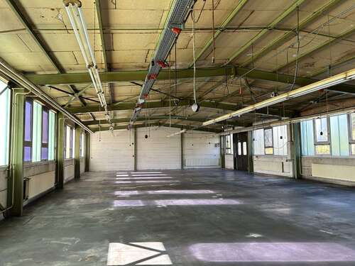 Foto - Halle in Backnang 565.000,00 € 285.63 m²