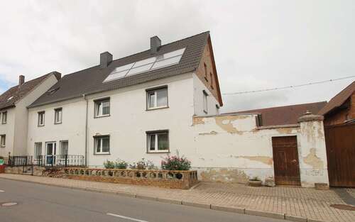 Foto - Haus zum Kaufen in Sachsen-Anhalt - Langeneichstädt 245.000,00 € 350 m²