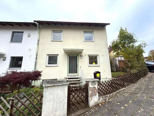 Foto - Haus zum Kaufen in Zirndorf 349.000,00 € 144 m²