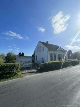 Foto - Haus zum Kaufen in Lemwerder 120.000,00 € 144.2 m²
