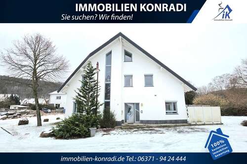 Foto - Haus zum Kaufen in Hauptstuhl 449.000,00 € 194 m²