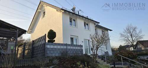 Foto - Haus zum Kaufen in Hückeswagen 425.000,00 € 120 m²