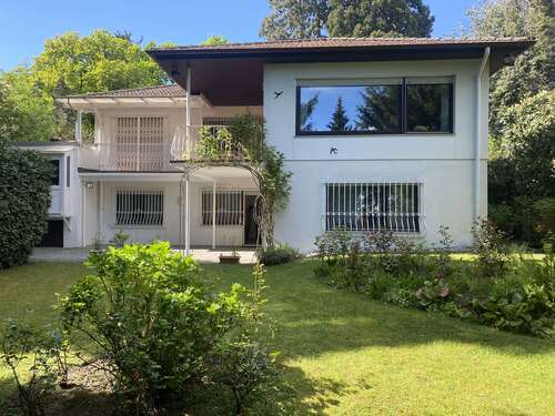 Foto - Haus zum Kaufen in Kronberg 1.430.000,00 € 200 m²