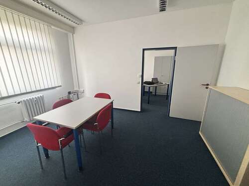 Foto - Büro in Zwickau 126,00 € 20 m² - 126,00&nbsp;EUR Kaltmiete, ca.&nbsp; 20,00&nbsp;m&sup2;