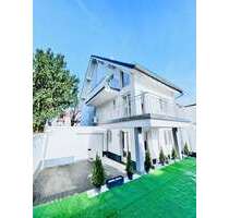 Haus zum Kaufen in Rüsselsheim 1.195.500,00 € 244.75 m²
