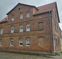 Haus zum Kaufen in Bitterfeld-Wolfen 95.000,00 € 140 m²