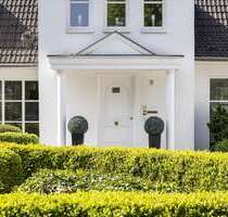 Haus zum Kaufen in Neuss 2.300.000,00 € 325 m²