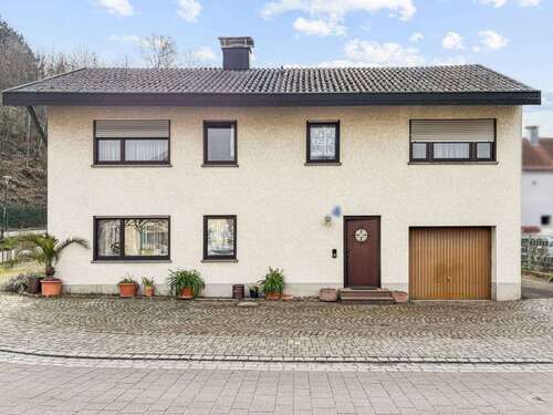 Foto - Haus zum Kaufen in Lauf 360.000,00 € 162 m²