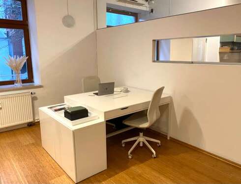 Foto - Büro in München 350,00 € 4 m² - 350,00&nbsp;EUR Kaltmiete, ca.&nbsp; 4,00&nbsp;m&sup2;