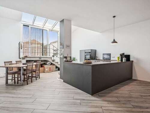 Foto - Haus zum Kaufen in Eschweiler 550.000,00 € 335 m²