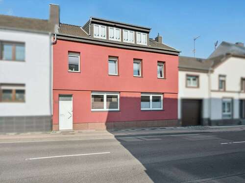 Foto - Haus zum Kaufen in Eschweiler 595.000,00 € 335 m²