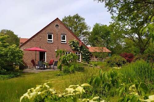 Foto - Haus zum Kaufen in Friedeburg 590.000,00 € 339 m²