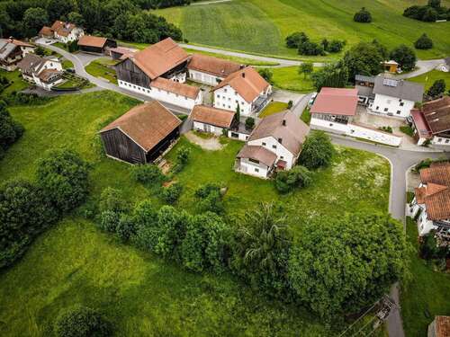 Foto - Haus zum Kaufen in Bayern - Röhrnbach 495.000,00 € 200 m²