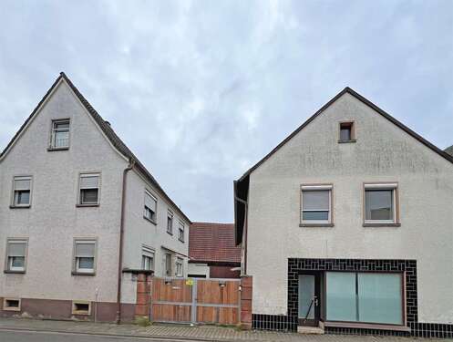 Foto - Haus zum Kaufen in Sippersfeld 260.000,00 € 280 m²