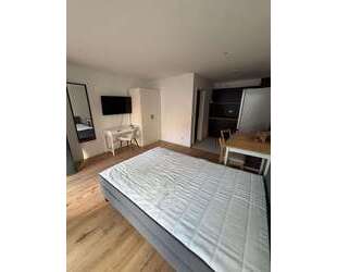 WG-Zimmer in Nürnberg 575,00 € 24.53 m²
