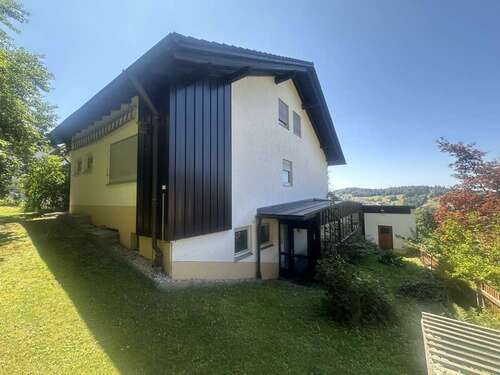 Foto - Haus zum Kaufen in Grafenau 350.000,00 € 300 m²