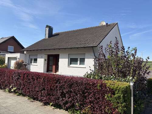 Foto - Haus zum Kaufen in Lichtenau Atteln 280.000,00 € 134 m²