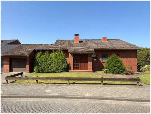 Foto - Haus zum Kaufen in Stade 359.000,00 € 117.66 m²