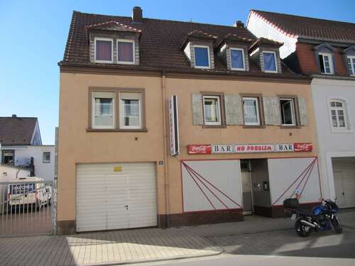 Foto - Haus zum Kaufen in Zweibrücken 190.000,00 € 203 m²
