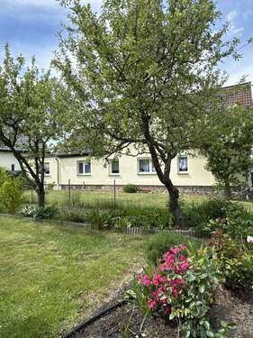 Foto - Haus zum Kaufen in Jacobsdorf 345.000,00 € 215.54 m²