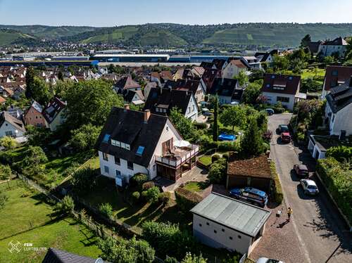 Foto - Haus zum Kaufen in Stuttgart-Hedelfingen 1.125.000,00 € 230.6 m²