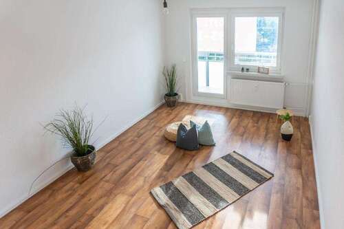 Foto - Wohnung zum Mieten in Chemnitz 450,00 € 89.99 m²