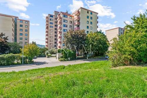 Foto - Wohnung zum Kaufen in Weinstadt 130.000,00 € 39.18 m²