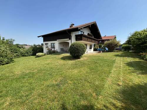 Foto - Haus zum Kaufen in Traunreut 745.000,00 € 207.94 m²