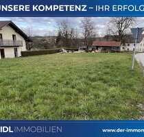 Grundstück zu verkaufen in Bad Griesbach 115.000,00 € 890 m²