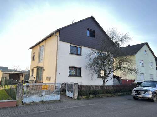 Foto - Haus zum Kaufen in Stutensee 740.000,00 € 229 m²