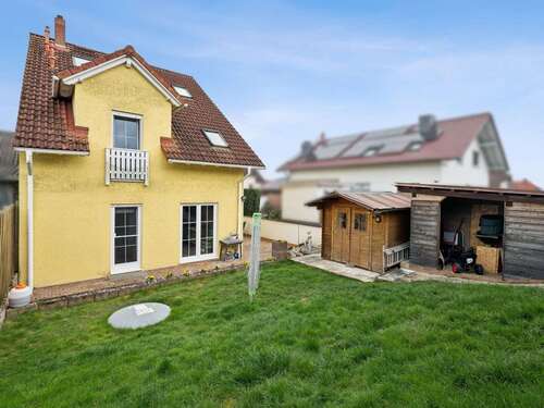 Foto - Haus zum Kaufen in Florstadt 449.000,00 € 184.2 m²