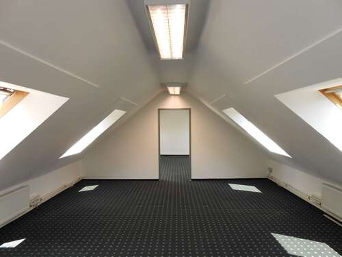 Foto - Büro in Köln 3.900,00 € 100 m² - 3.900,00 EUR Kaltmiete, ca.  100,00 m²