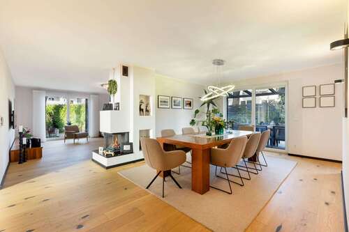 Foto - Haus zum Kaufen in Solingen 895.000,00 € 243 m²