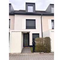 Haus zum Kaufen in Erlangen 729.000,00 € 145.05 m²